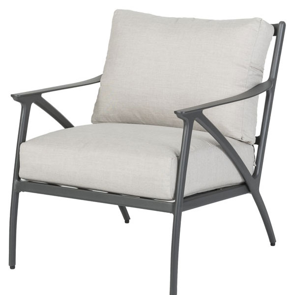 Amari Cushion Aluminum Lounge Set by Gensun - Image 2